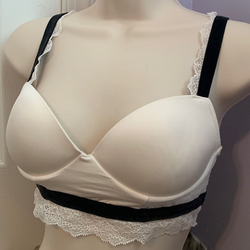 Victoria’s Secret Velvet & Lace Trim Padded Demi Bralette Bra S